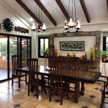 Tagaytay Bnr Guesthouse 4Br With Balcony 12-14 Guest Tagaytay City Екстер'єр фото