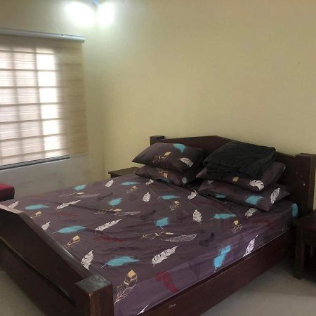 Tagaytay Bnr Guesthouse 4Br With Balcony 12-14 Guest Tagaytay City Екстер'єр фото