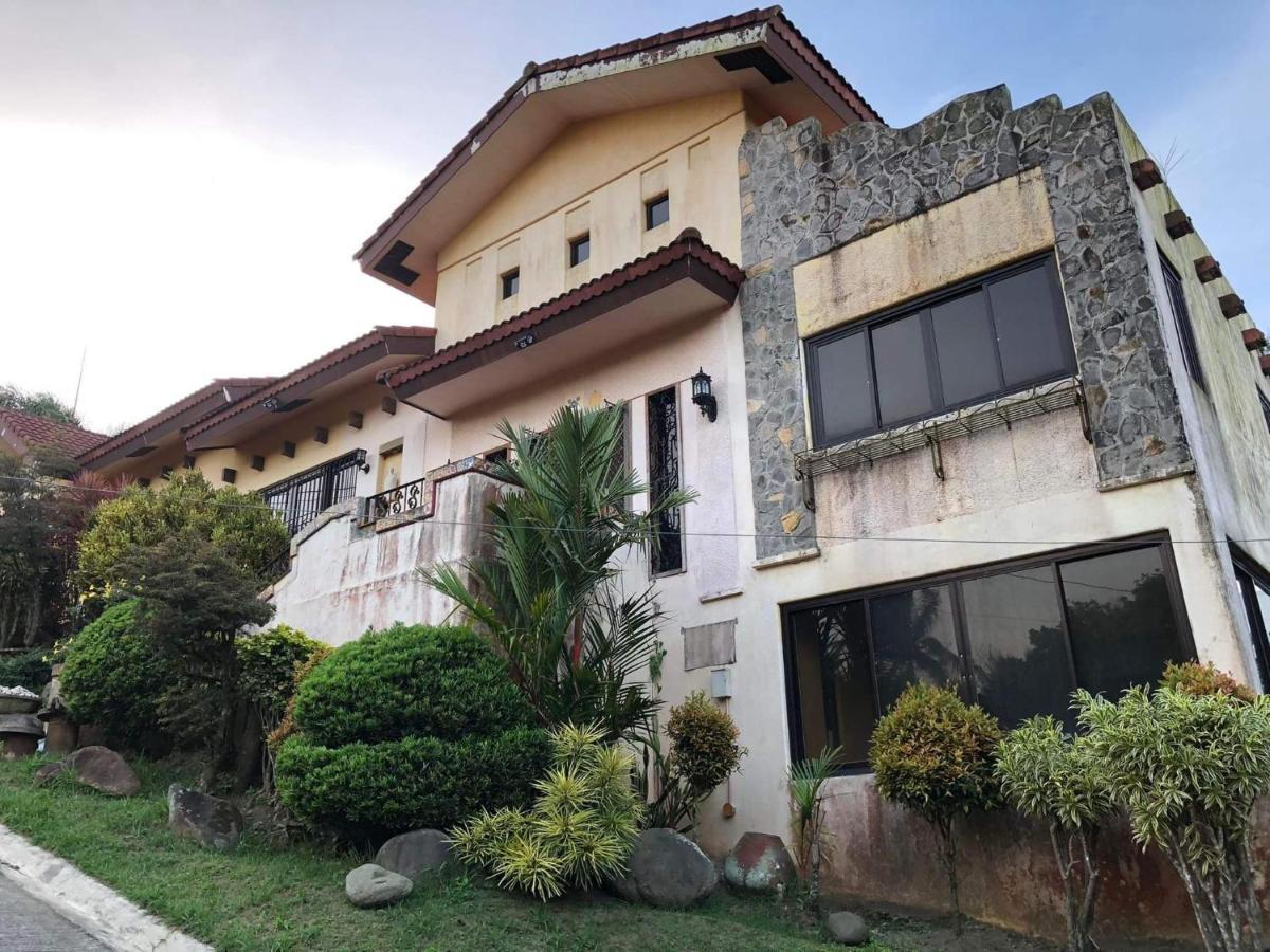 Tagaytay Bnr Guesthouse 4Br With Balcony 12-14 Guest Tagaytay City Екстер'єр фото